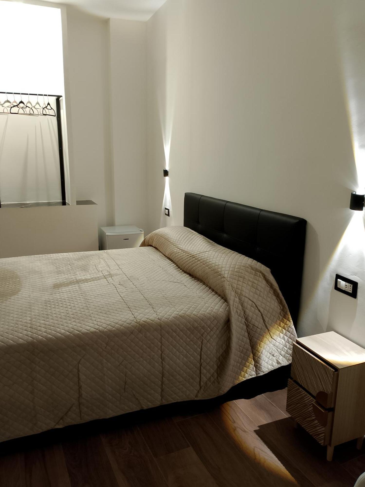 La Corte Guest House Bari Exterior foto