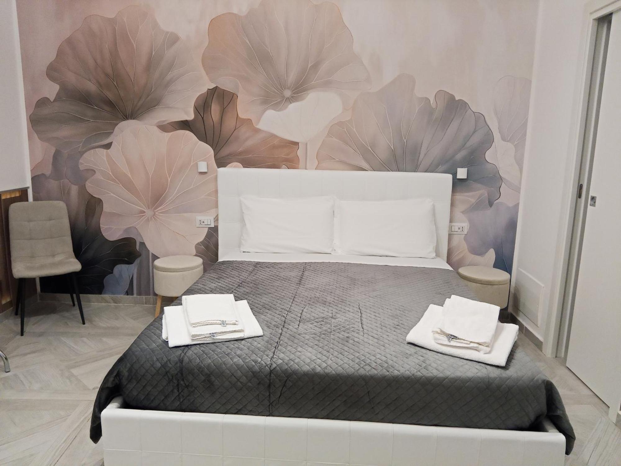 La Corte Guest House Bari Exterior foto